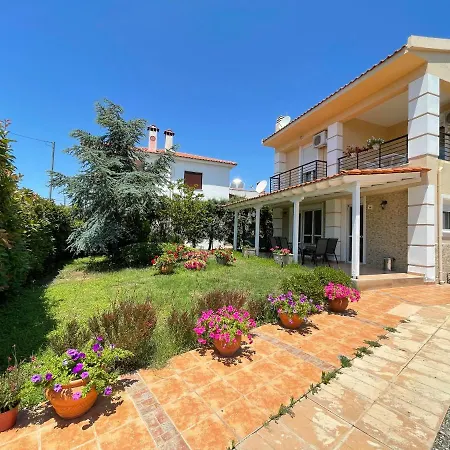 Natalia Villa Nikiti (Sithonia)